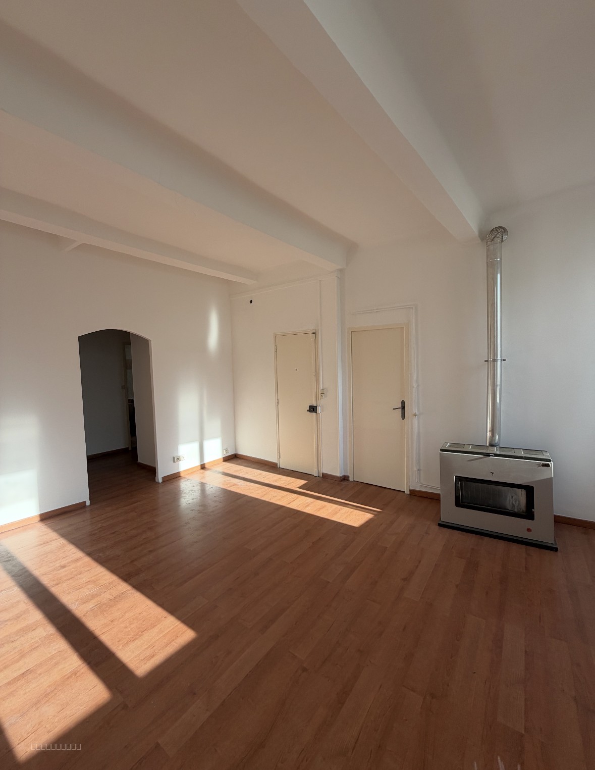 Appartement T2 bis de 58,11 m2   Marseille 5ème — photo 2