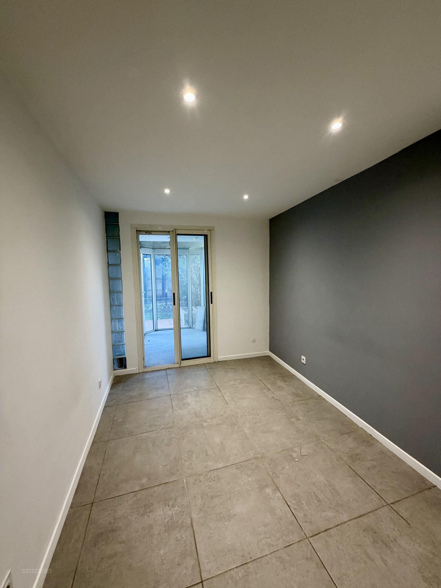 SUPERBE APPARTEMENT T2 45m2 - 13010 MARSEILLE — photo 8