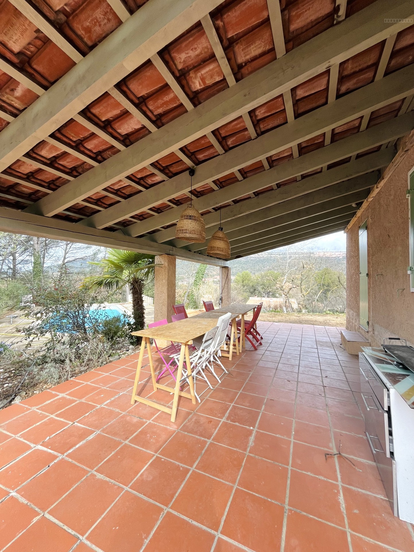 MAISON T5 DE 107M2 SUR 1500 M2 DE TERRAIN AVEC PISCINE & ATELIER - CHÂTEAUNEUF-LE-ROUGE (13790) — photo 11