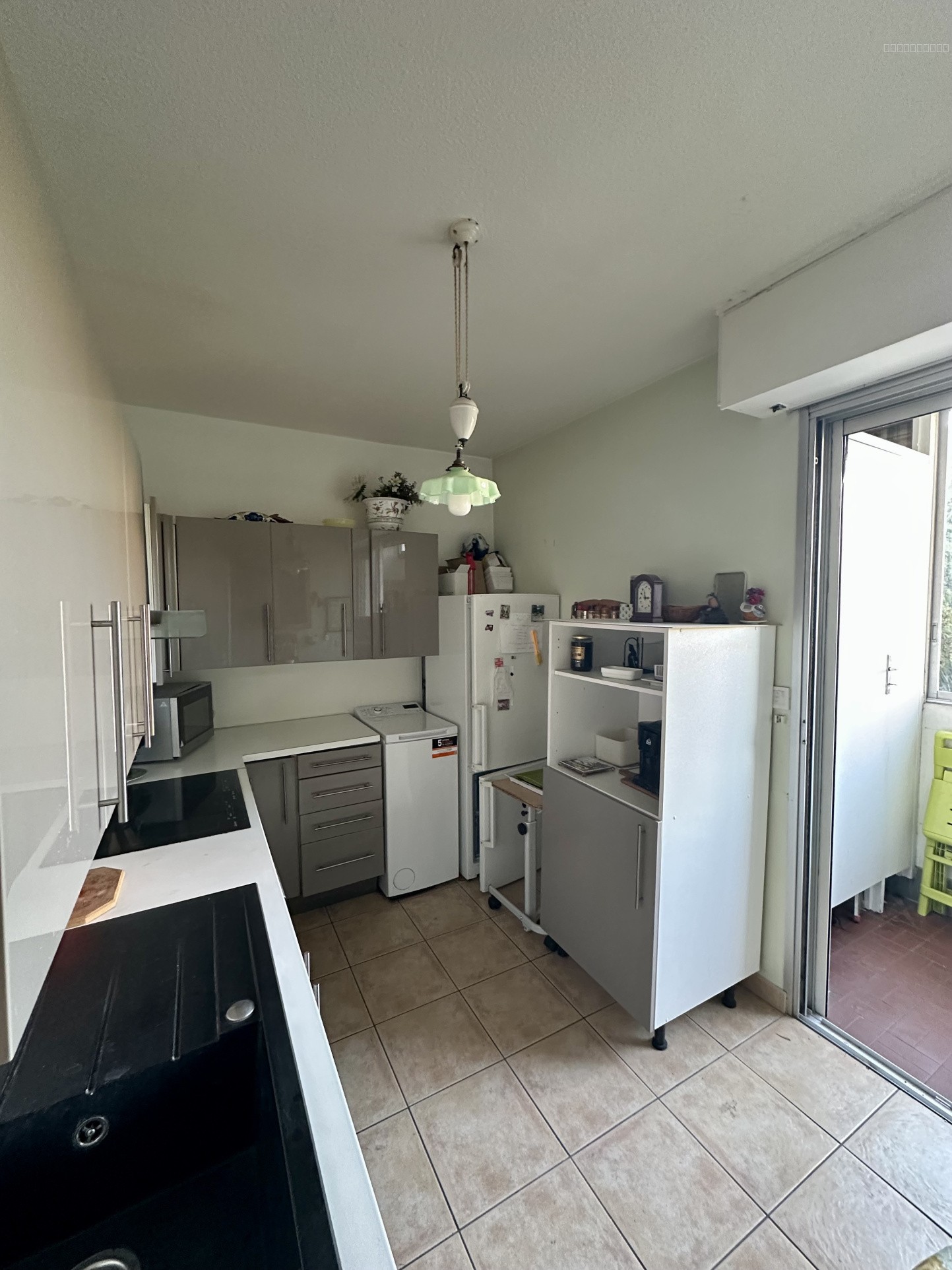 Local commercial 68,16 m2   Gardanne — photo 5