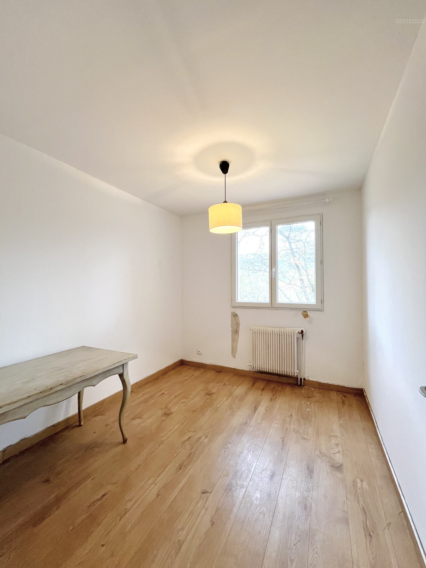 MAISON T5 DE 107M2 SUR 1500 M2 DE TERRAIN AVEC PISCINE & ATELIER - CHÂTEAUNEUF-LE-ROUGE (13790) — photo 5