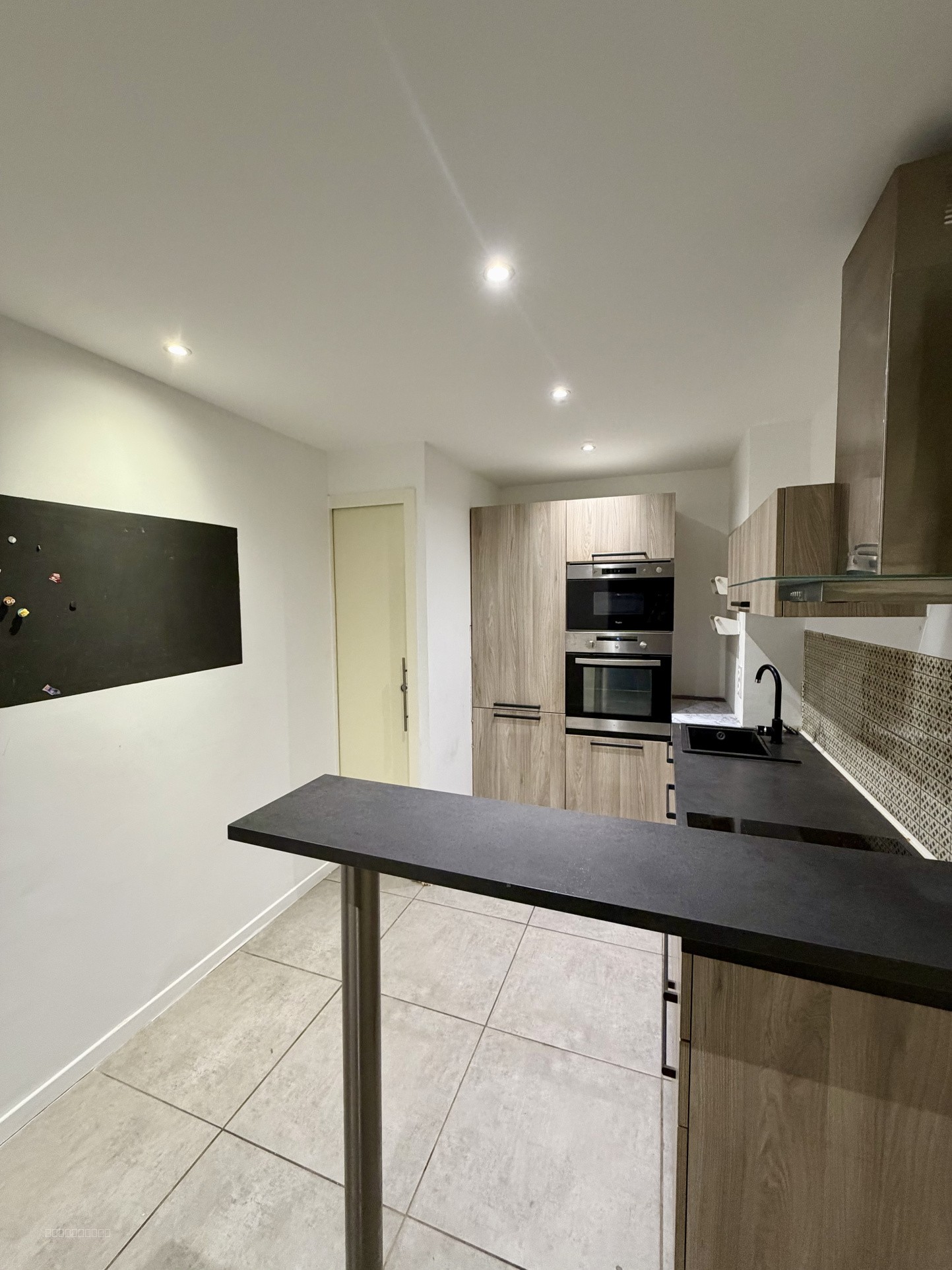 SUPERBE APPARTEMENT T2 45m2 - 13010 MARSEILLE — photo 4
