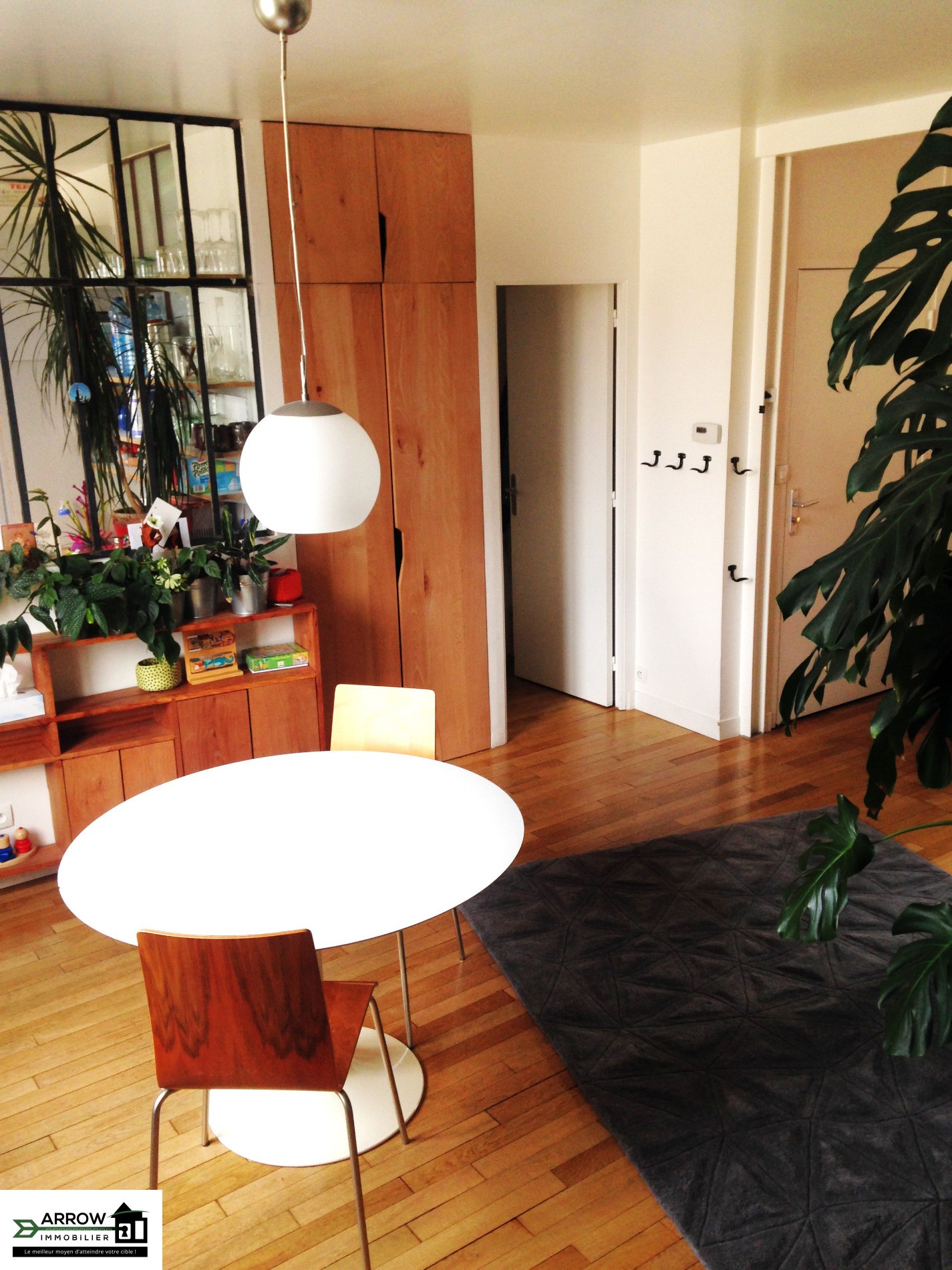 Achat / Vente Appartement 5 pièces rénové avec cour cave et garage — photo 2
