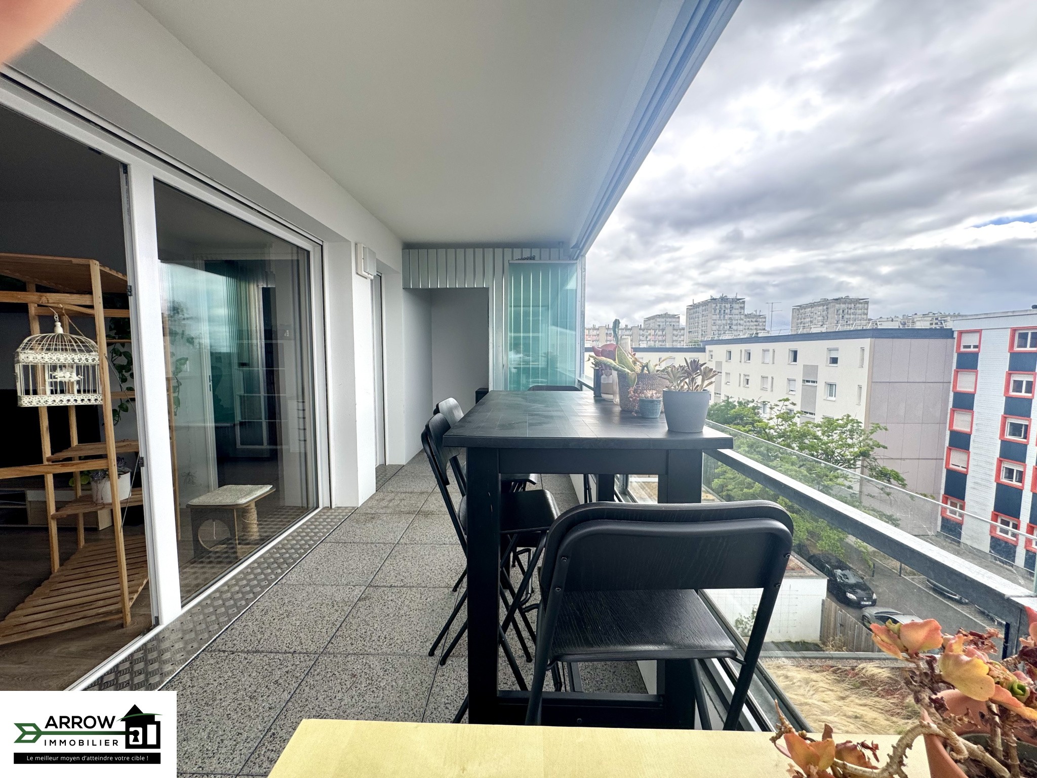 Appartement à acheter avec terrasse 4 pièces à Rennes (35) — photo 12