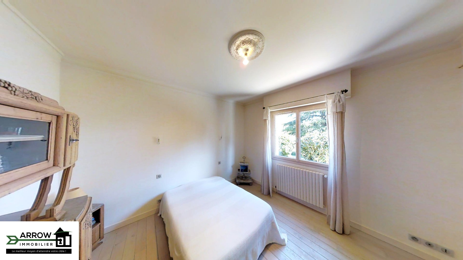 Achat / Vente Superbe propriété sur sous-sol 8 pièces rénovée — photo 9