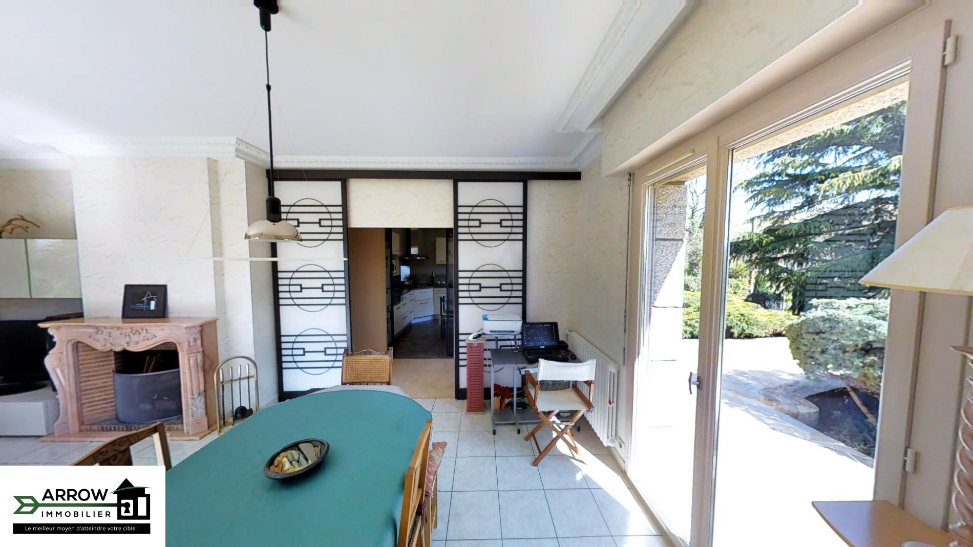 Achat / Vente Superbe propriété sur sous-sol 8 pièces rénovée — photo 3