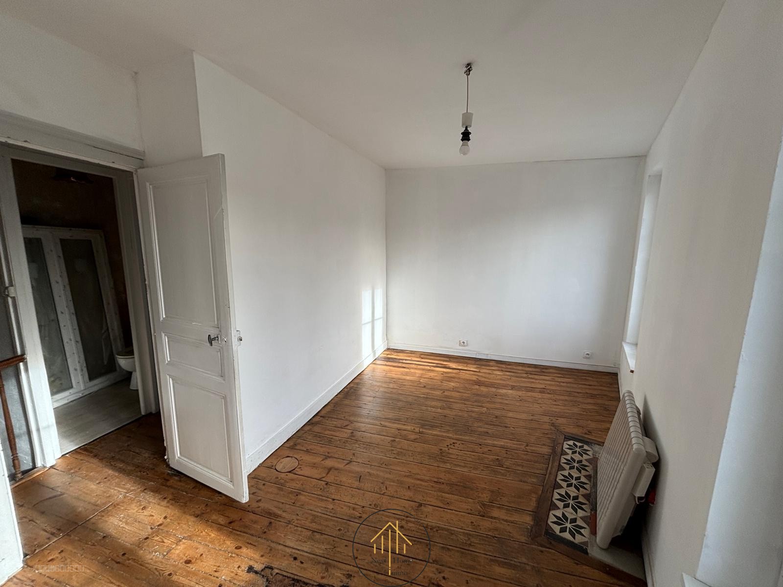 ANGOULEME : APPARTEMENT EN DUPLEX + LOACAL COMMERCIAL — photo 4