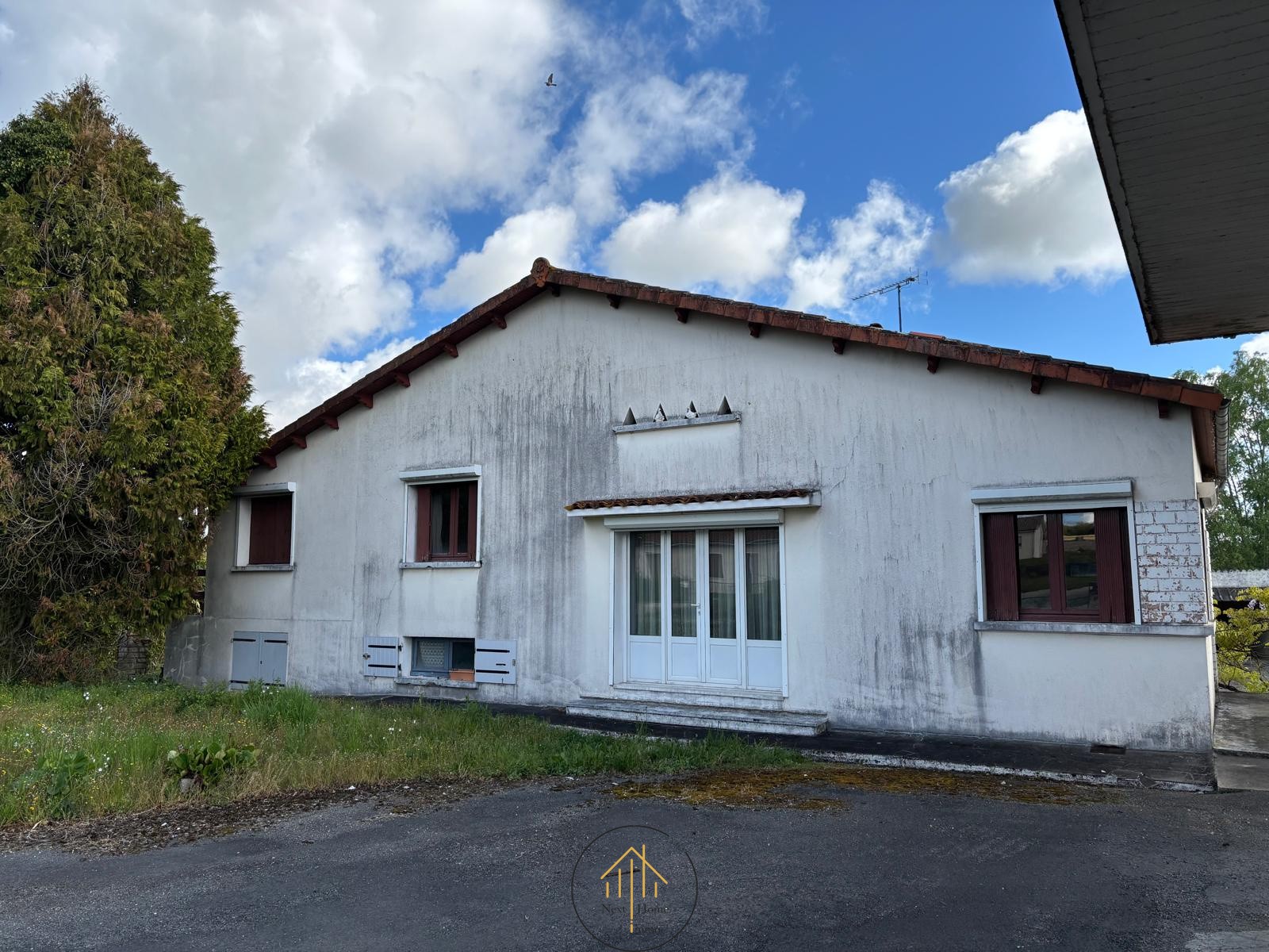 ANCIEN GARAGE AVEC MAISON ET ETANG. IDEAL PROJET MIXTE — photo 2