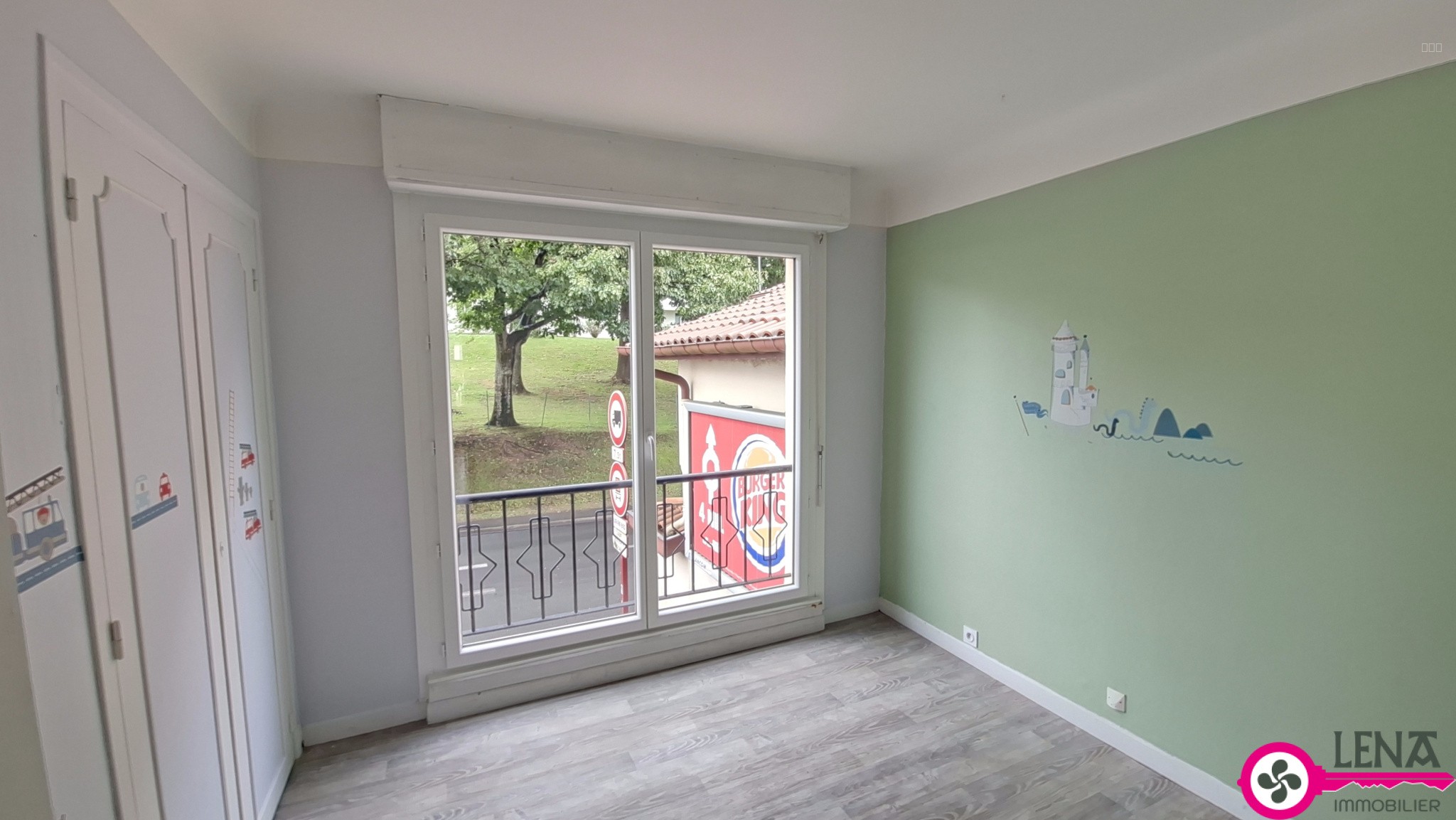 Grand 3 pièces lumineux de 75m2 avec balcon filant — photo 7