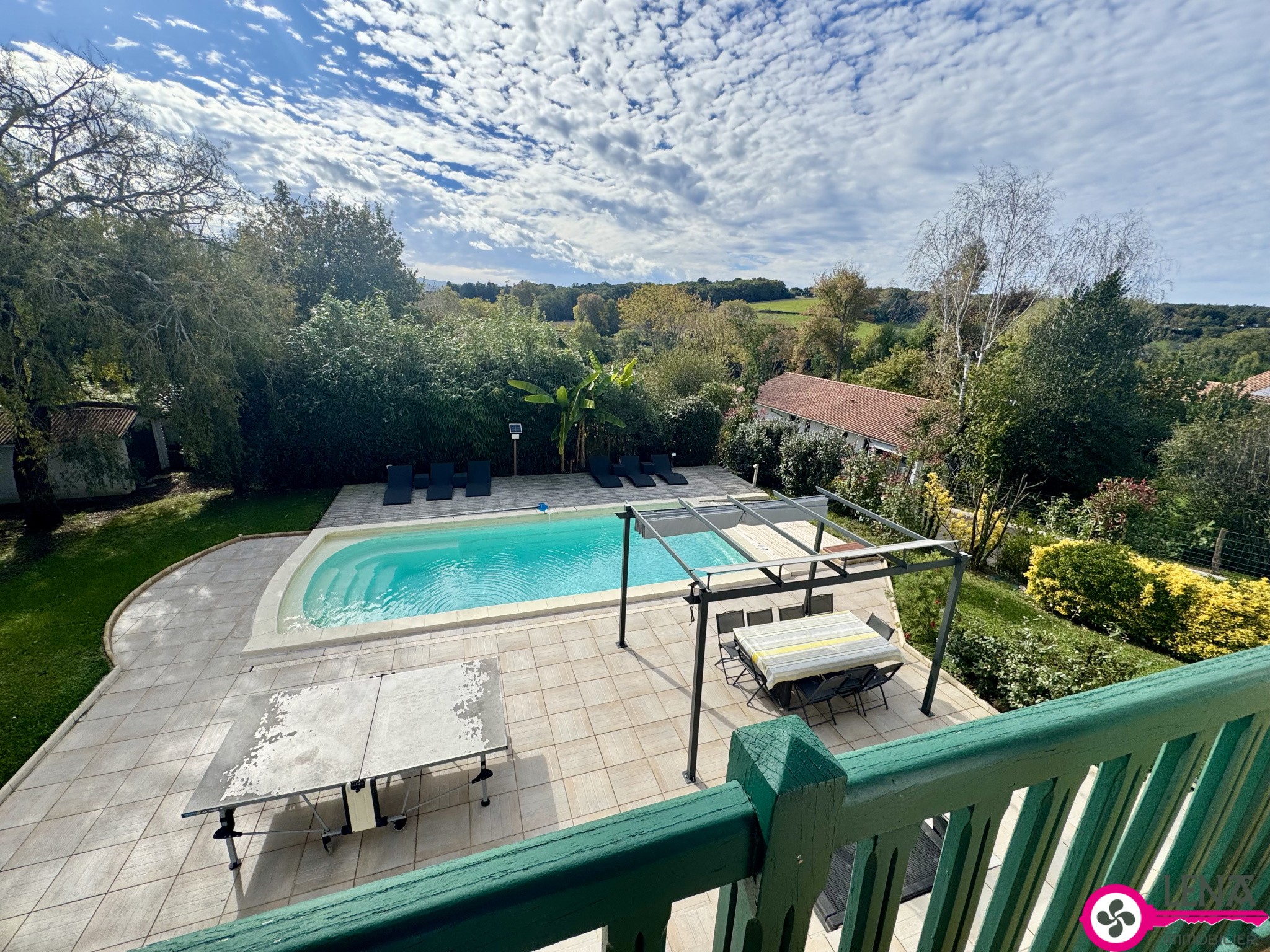 Magnifique propriété familiale avec piscine — photo 4