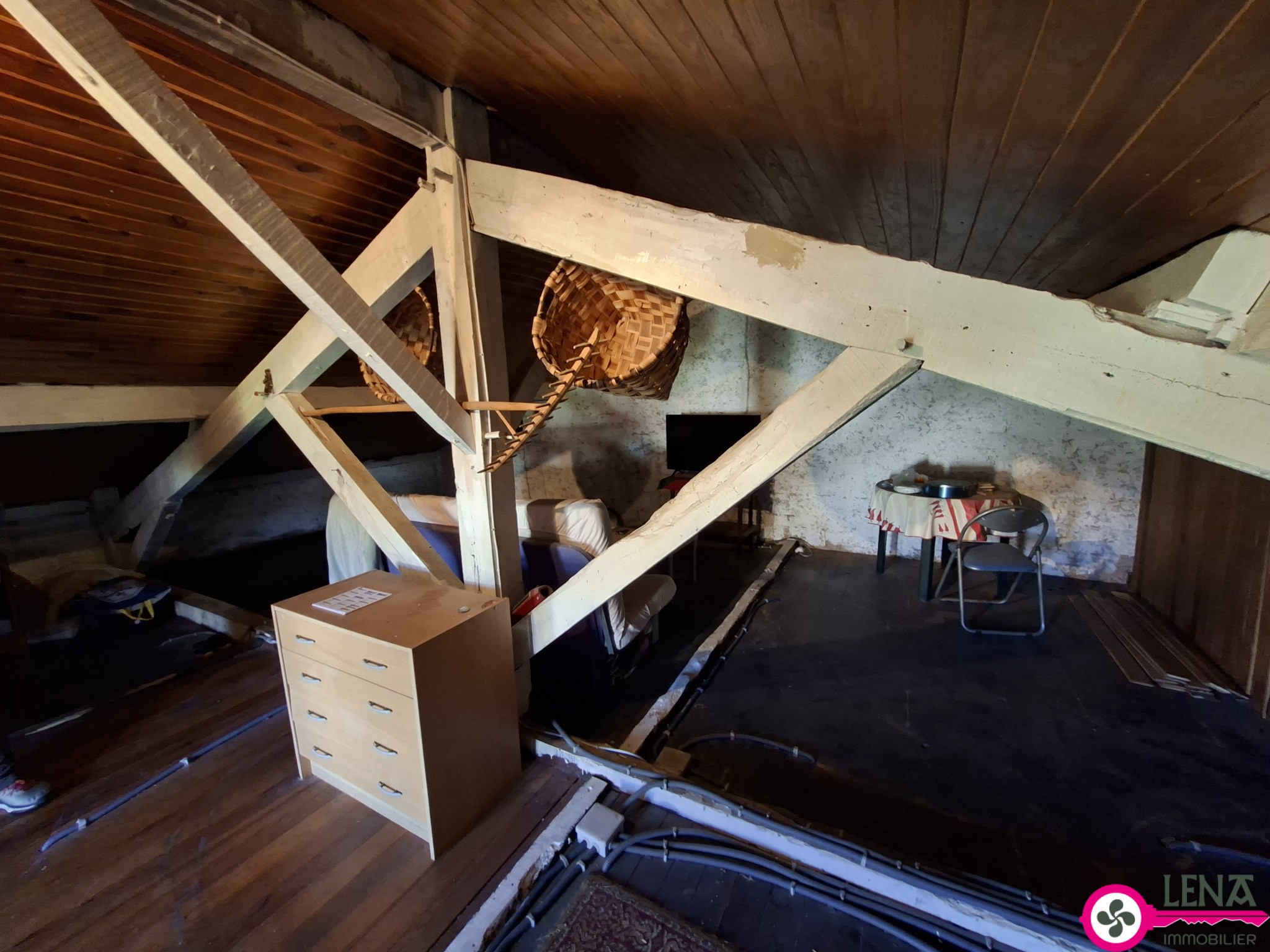 Appartement 3 pièces bis rénové avec balcon, loggia et cave — photo 17