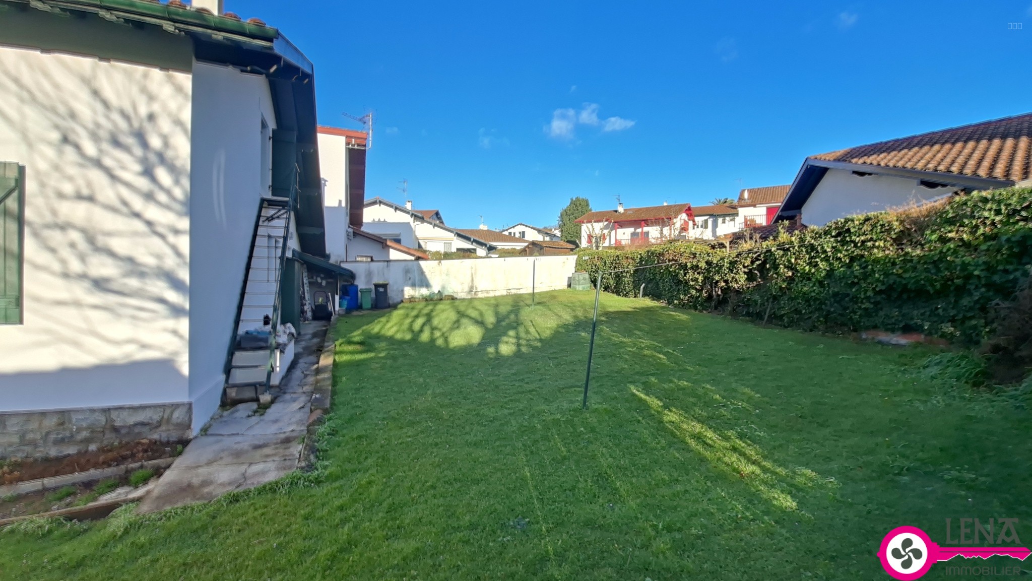 Appartement 3 pièces bis rénové avec balcon, loggia et cave — photo 3