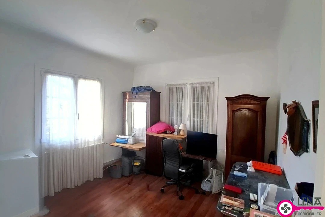 Appartement 3 pièces bis rénové avec balcon, loggia et cave — photo 12
