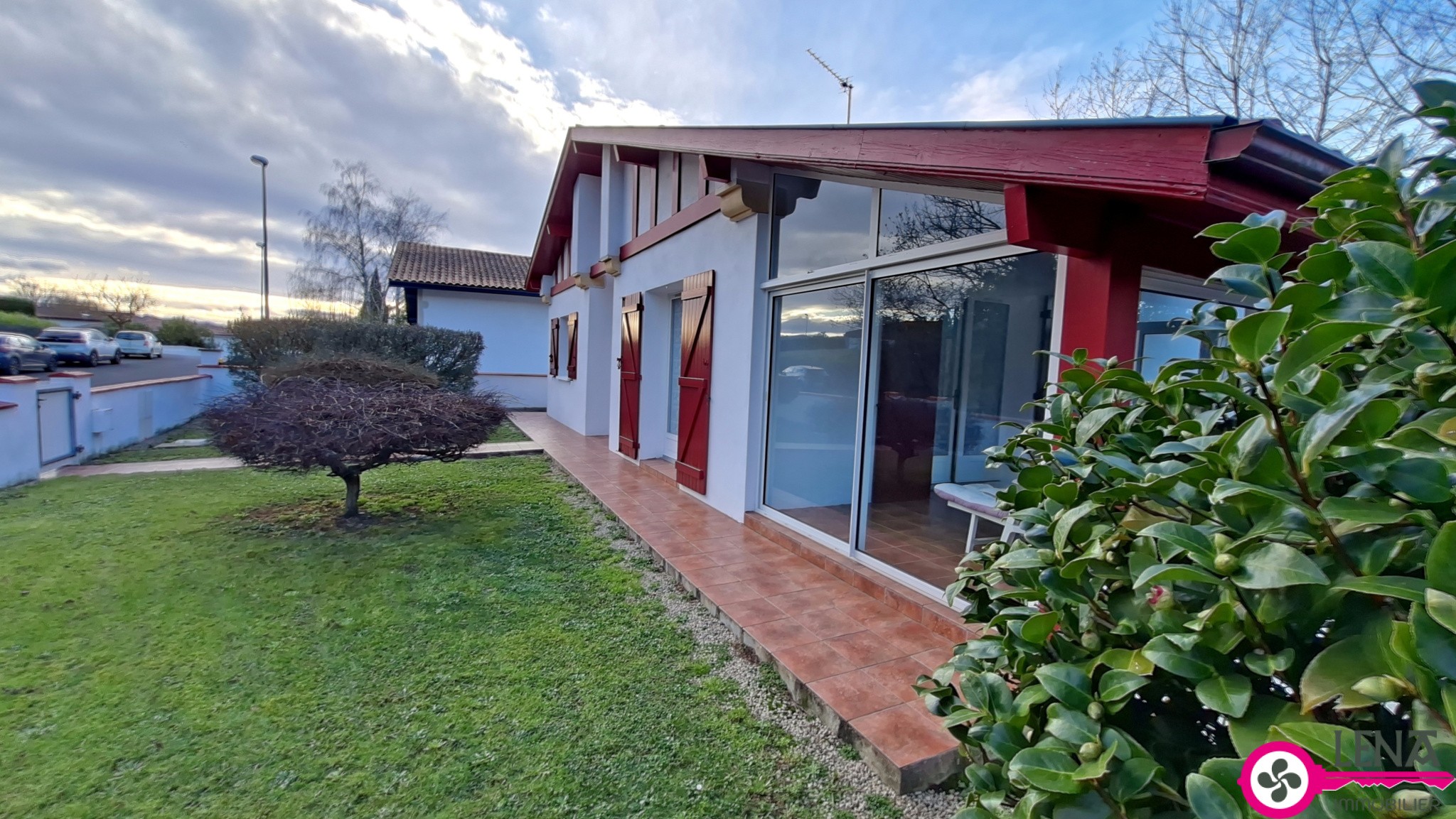 Maison au calme avec appartement indépendant, véranda et garage — photo 3