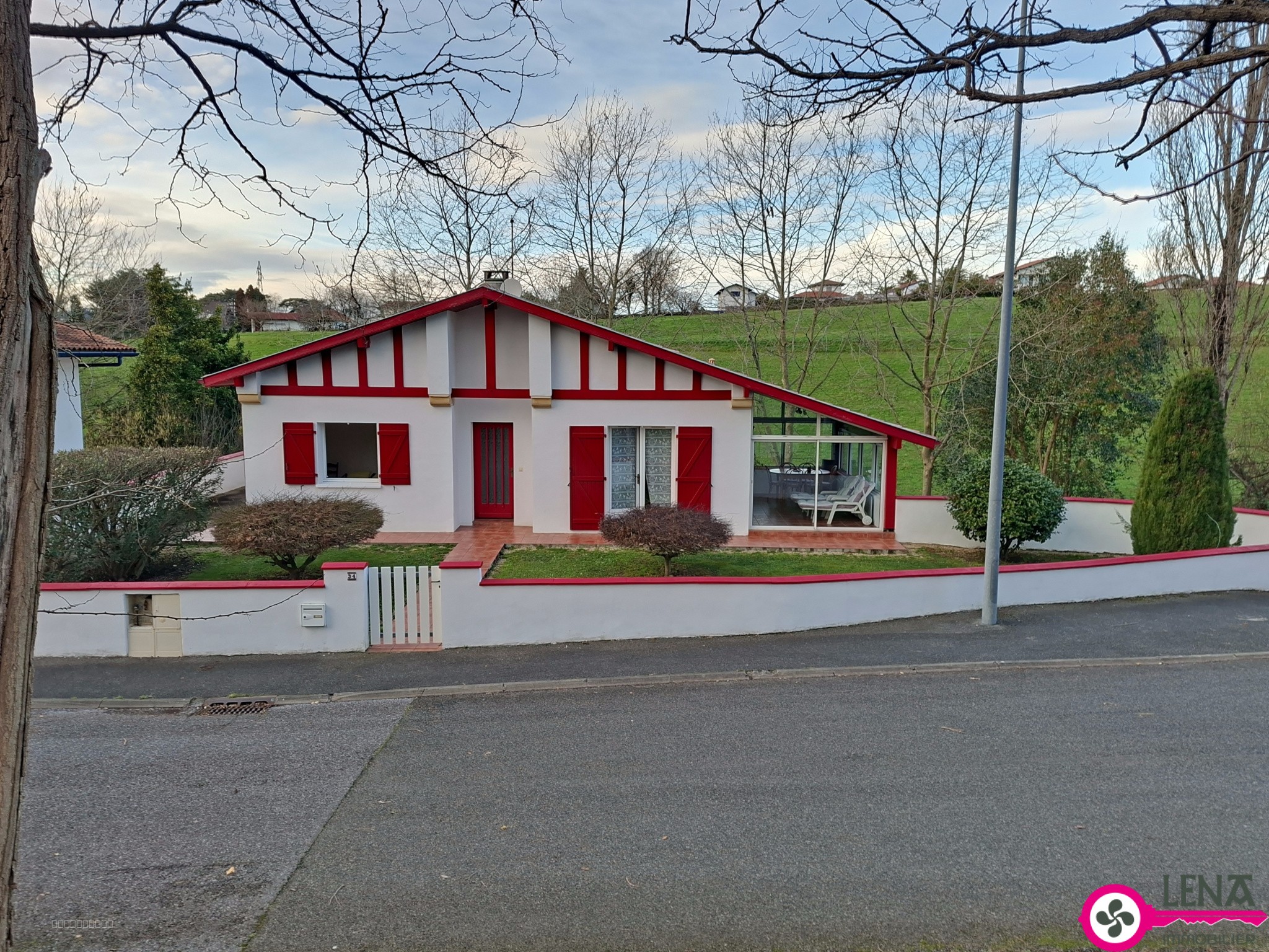 Maison au calme avec appartement indépendant, véranda et garage — photo 16