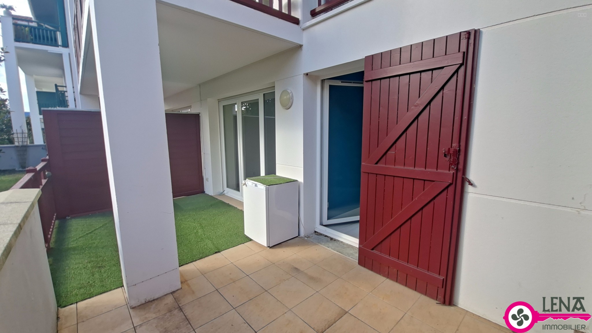 2 pièces avec terrasse de 15m2 et parking — photo 9