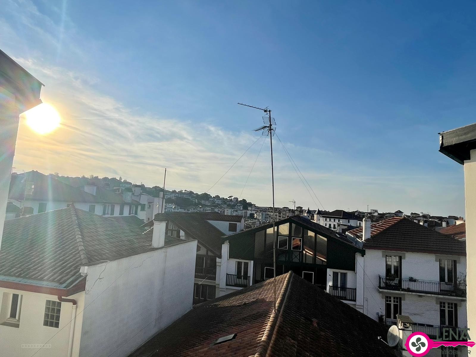 Rare à Saint-Jean-de-Luz, appartement rénové à deux pas des Halles. — photo 6