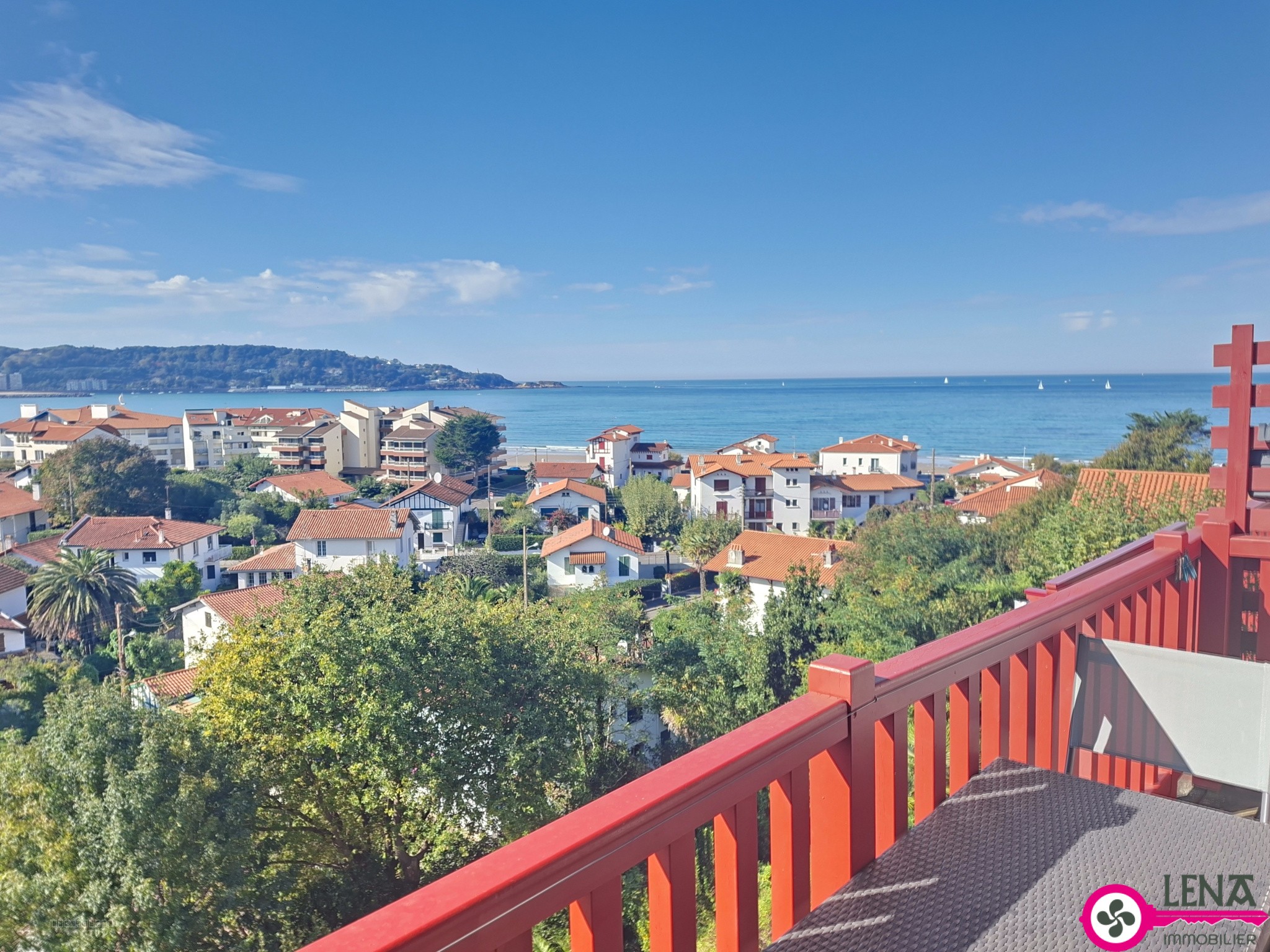 Appartement atypique avec vue mer et montagnes — photo 18