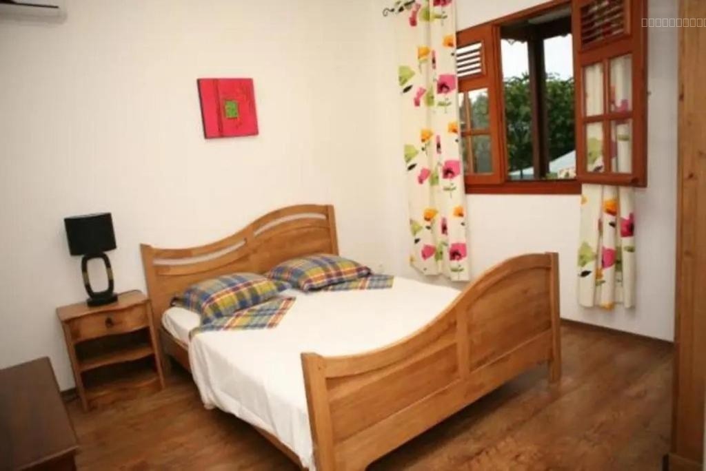 Villa de Type F4 à vendre - Le Moule — photo 3
