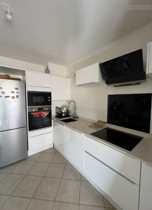 À louer : Appartement T2 meublé - Résidence Les Trois Arts, Les Abymes. — photo 5