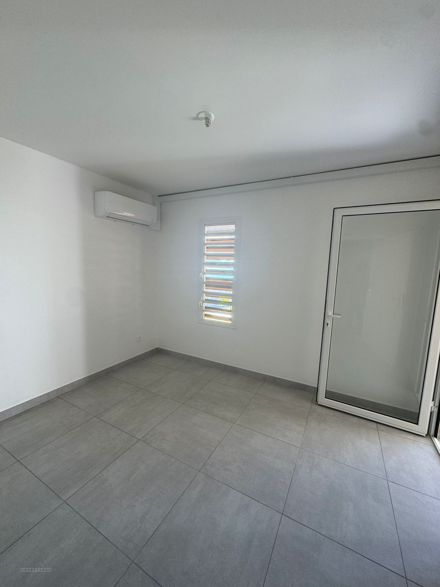À louer Bel appartement T3 - Vue Mer. Résidence Le Belvédère Du Fort — photo 4