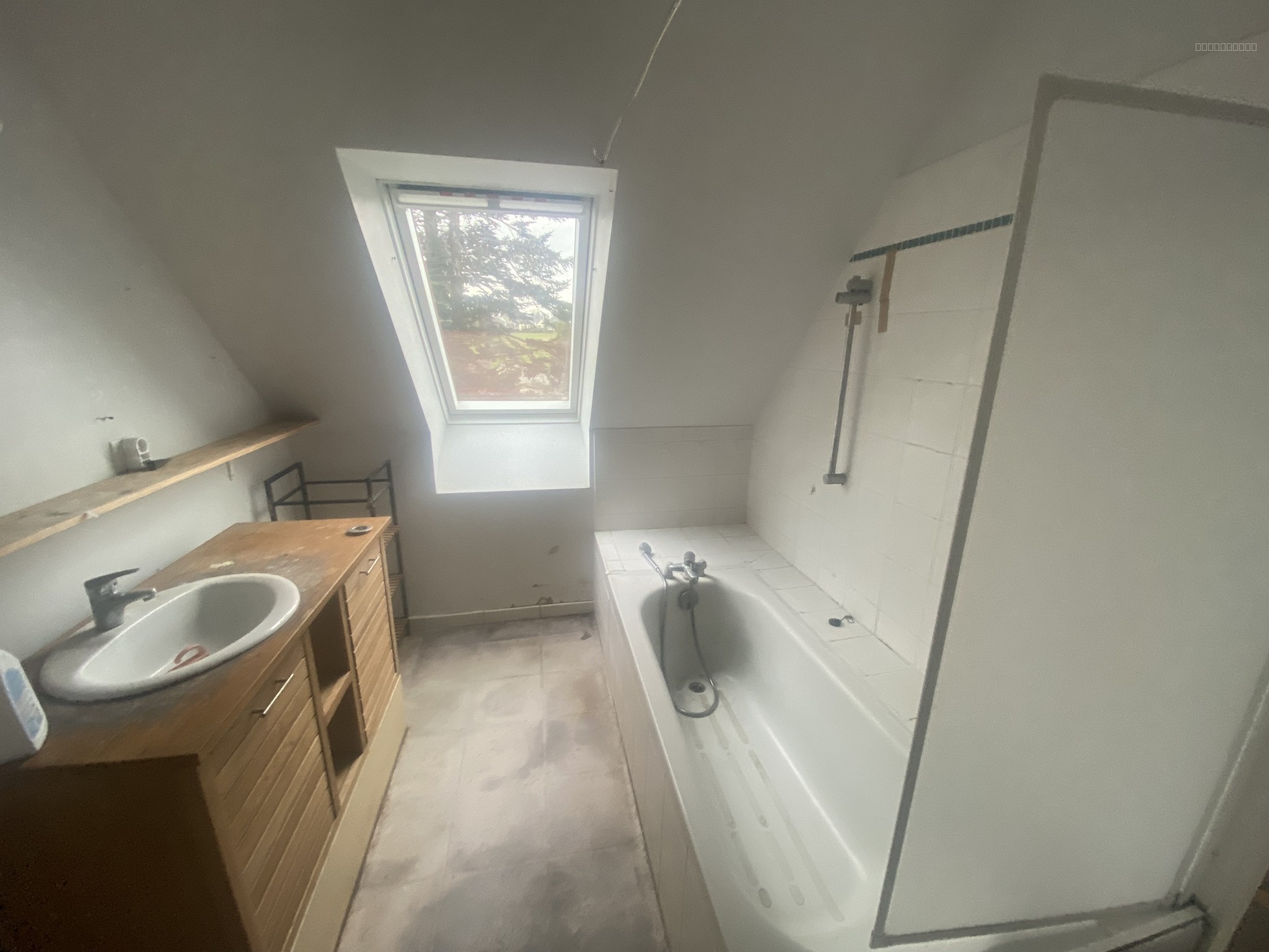 PAIMPOL, proche centre-ville et gare, maison 107 m2 à relooker, terrain arboré 950m2 — photo 9