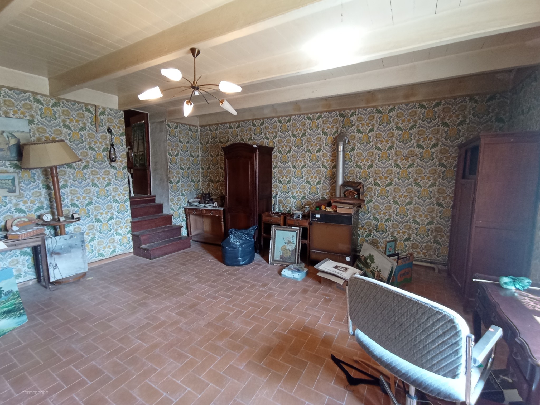 LEZARDRIEUX, maison en pierres à rénover — photo 2