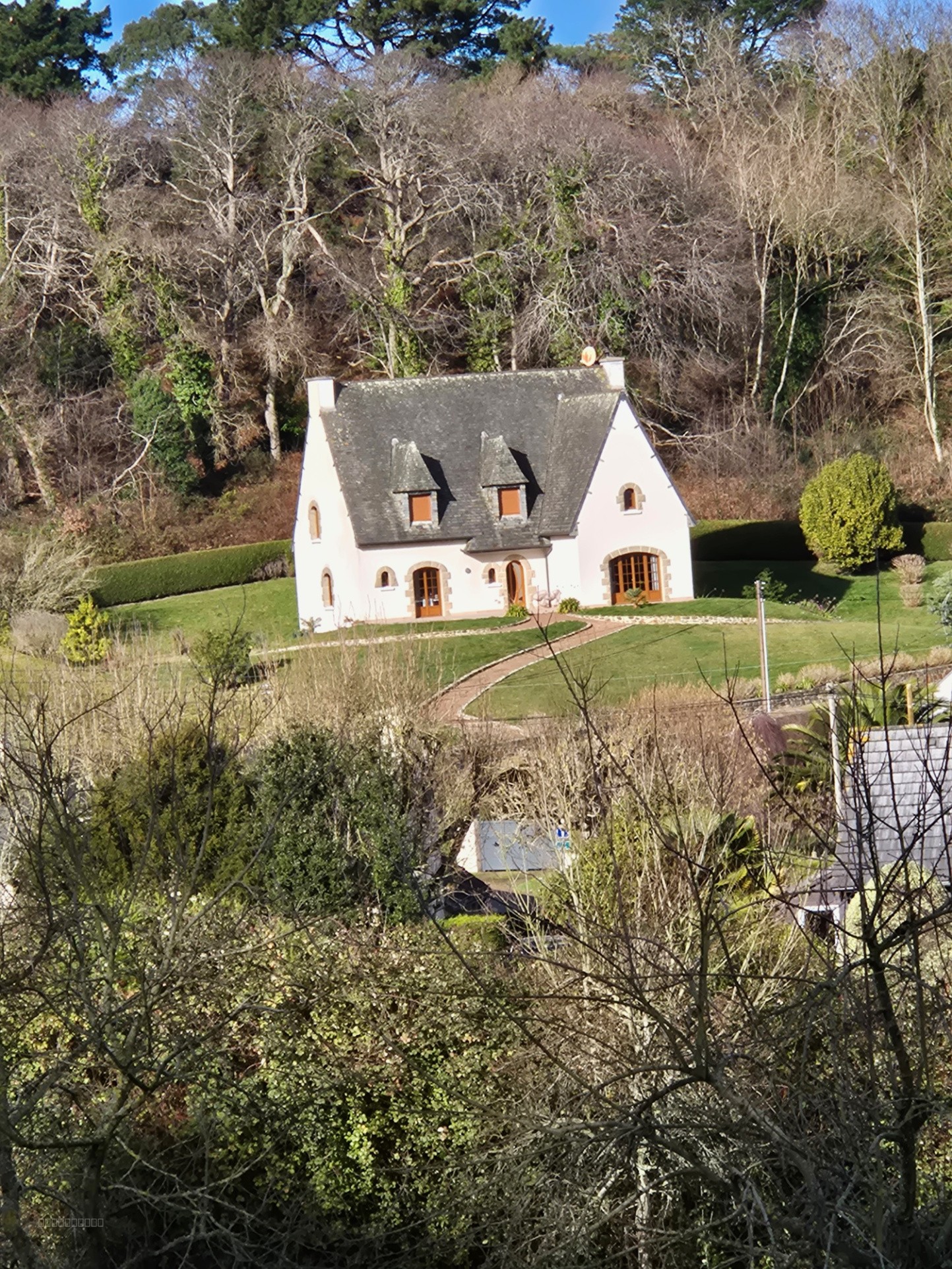 Vue sur mer, belle néo-bretonne rénovée, 200m2, 8 pièces, terrain de 2527m2 - LAUNAY, PLOUBAZLANEC — photo 16
