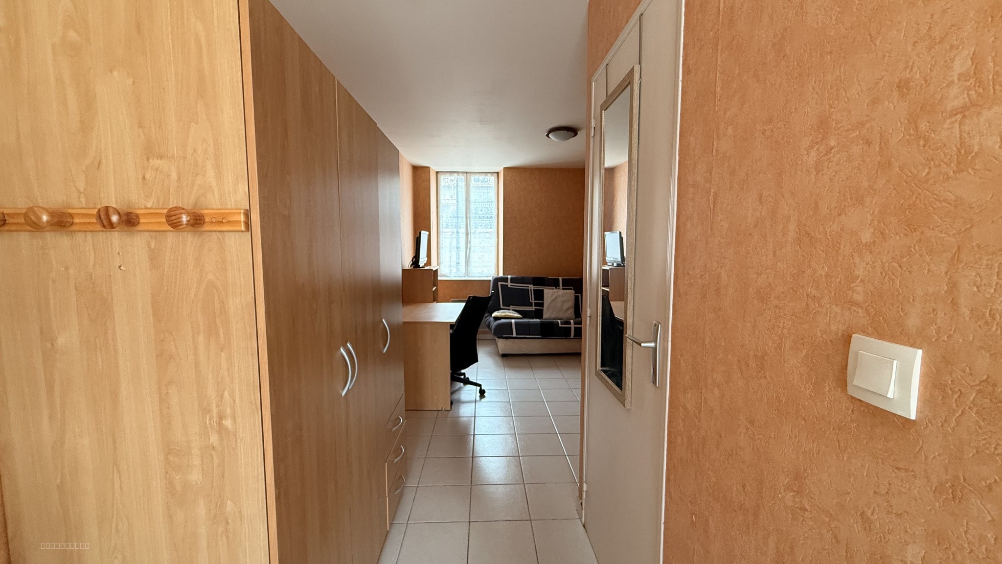 Studio - 22.46m2 - OLIVET — photo 4