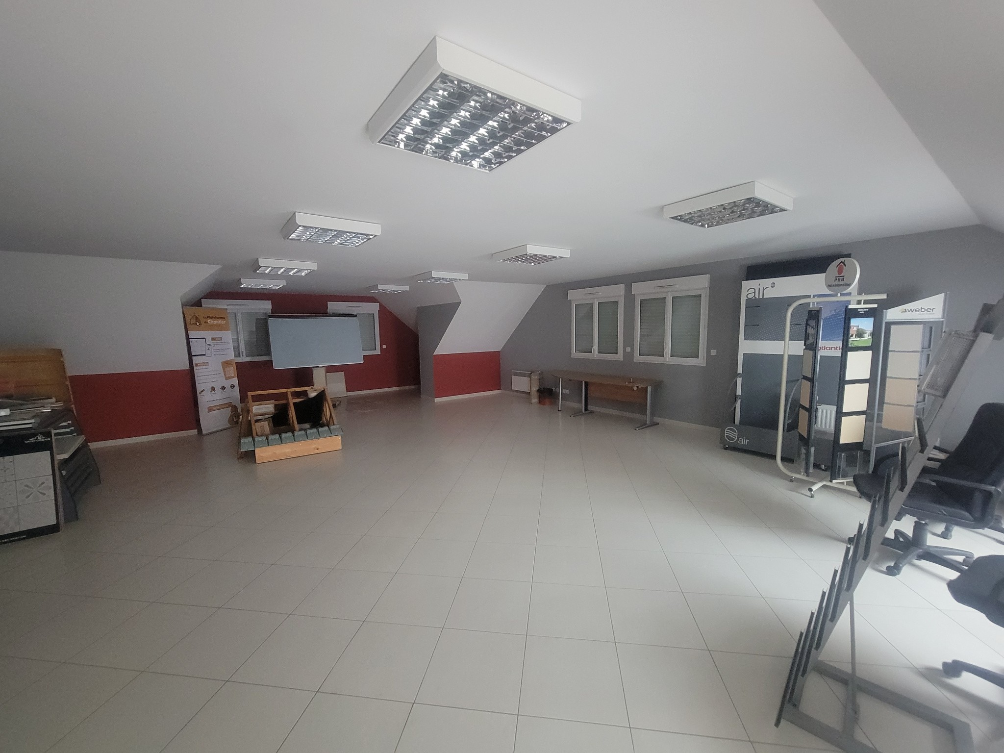 Bureaux - 420 m2 - Saint Doulchard — photo 7