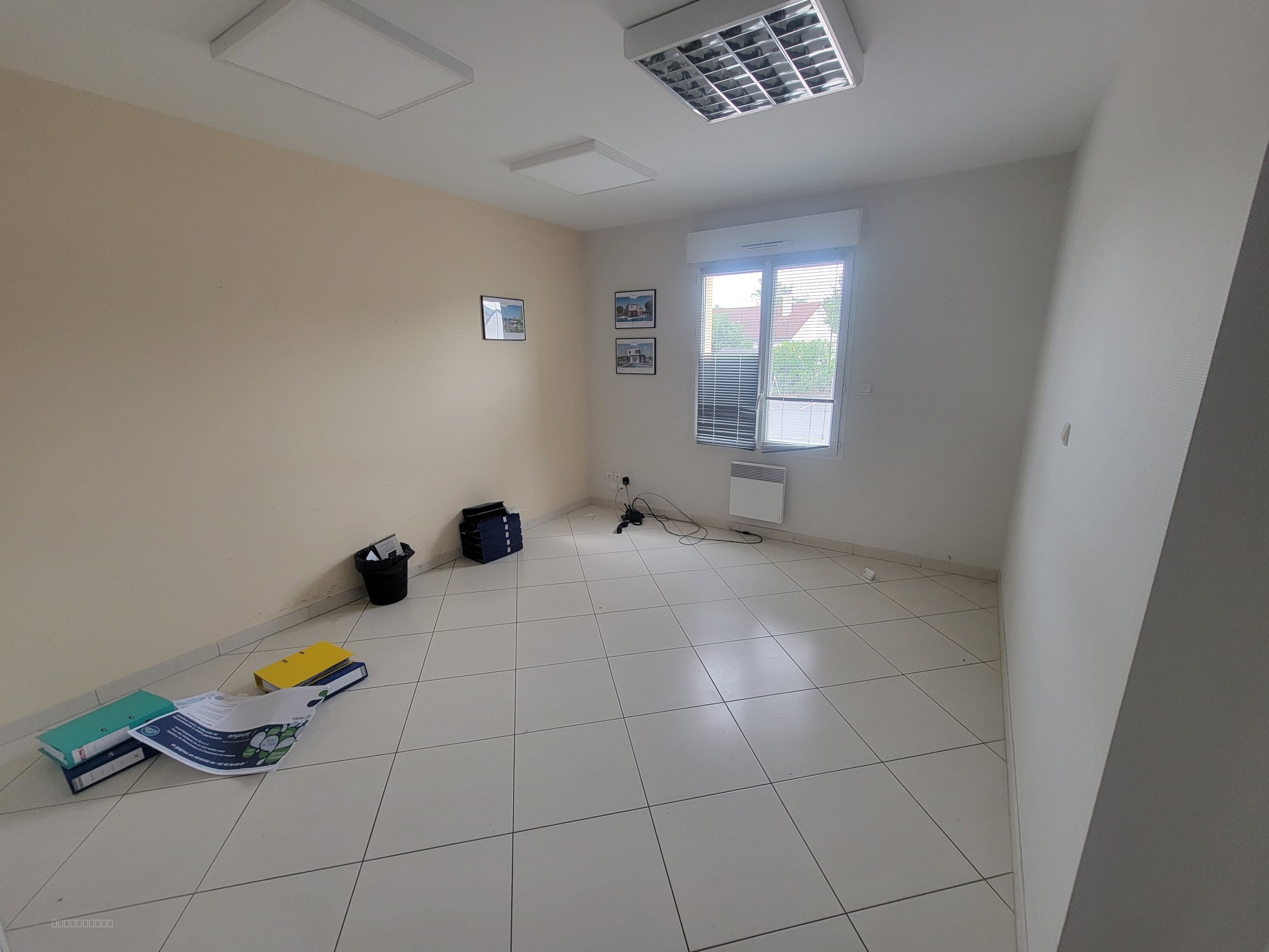 Bureaux - 420 m2 - Saint Doulchard — photo 10
