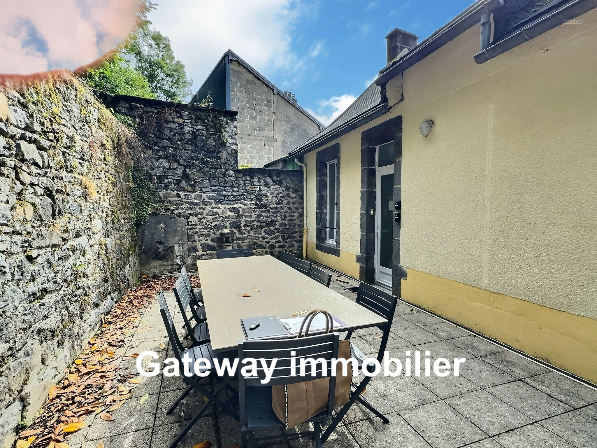 Immeuble de Rapport - Spécial Investisseurs - Au Mont-Dore 4 Appartements à vendre — photo 3