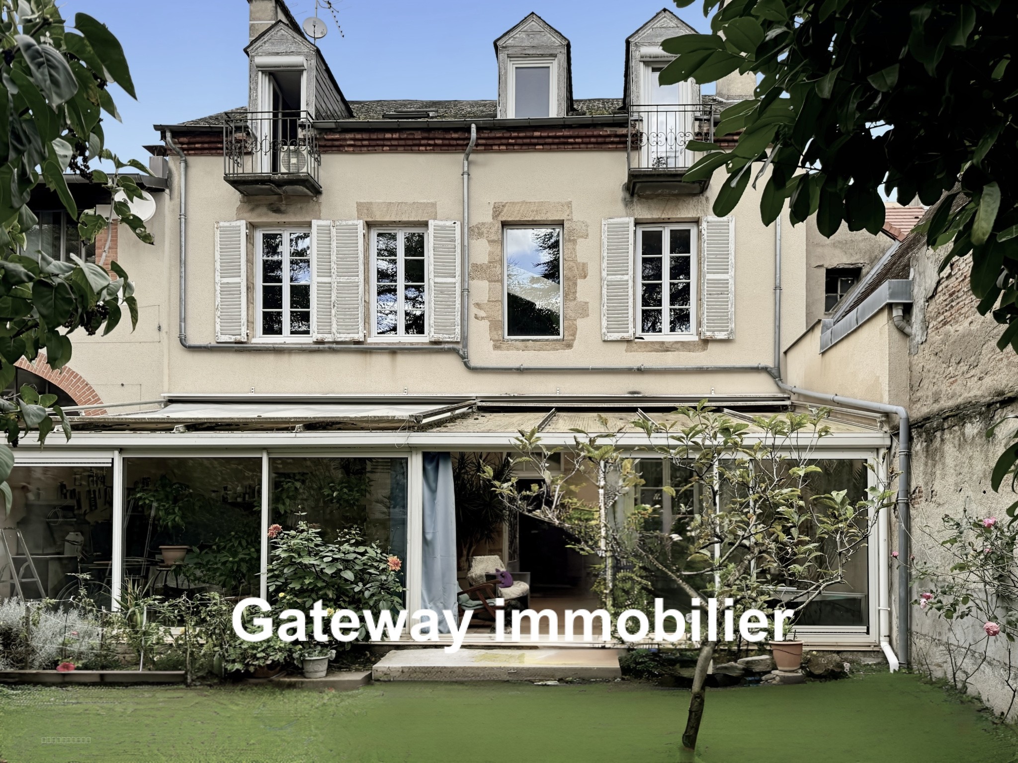 MAISON HOTEL PARTICULIER À MOULINS 03000 — photo 2