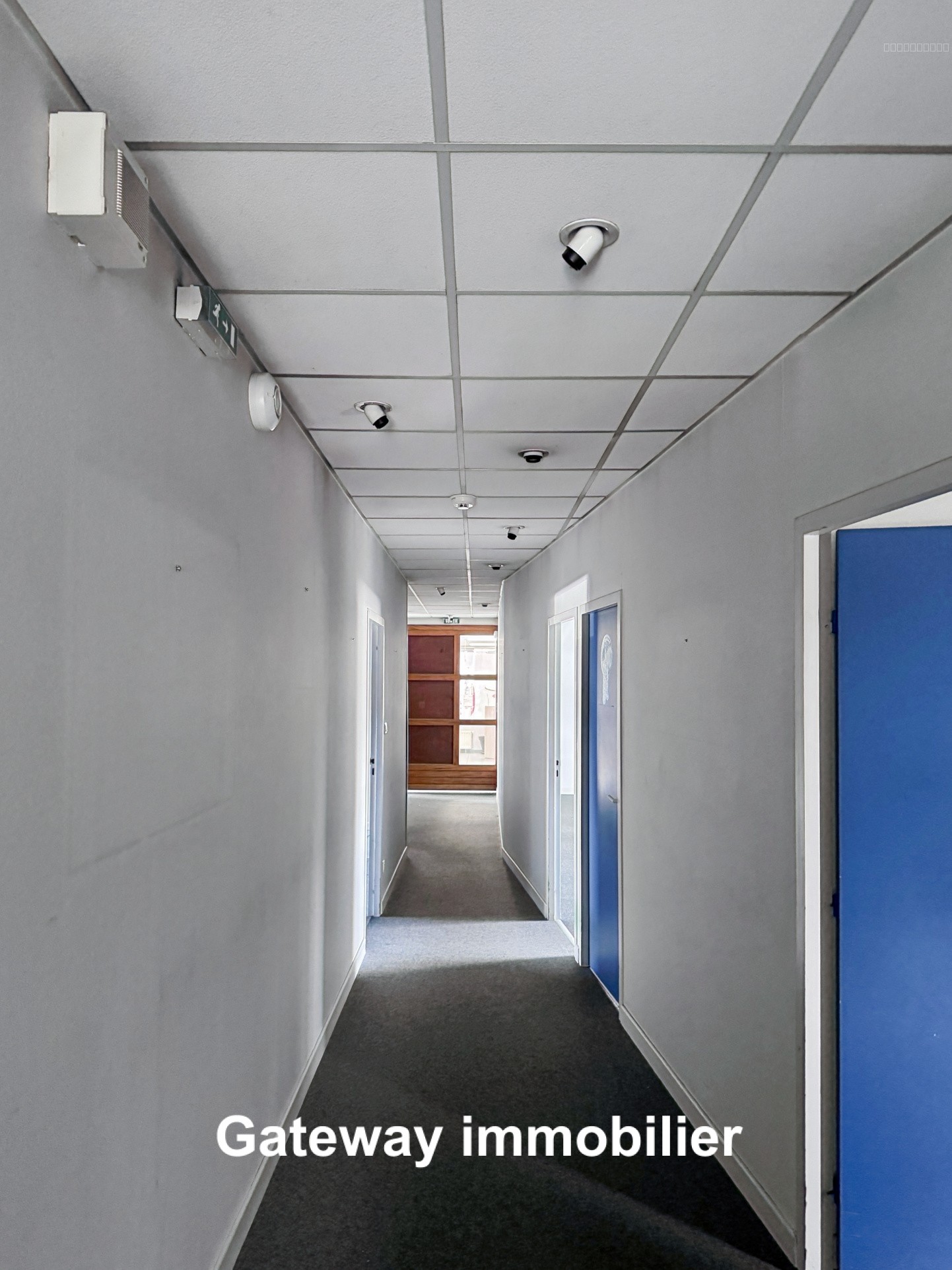 Location de Bureaux Professionnels  218 m2- Clermont-Ferrand (63000) LE BREZET — photo 7