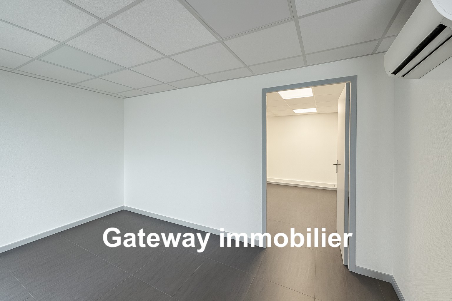 LOCAL COMMERCIAL / BUREAUX   CÉBAZAT   160 m2   VISIBILITÉ PREMIUM — photo 7