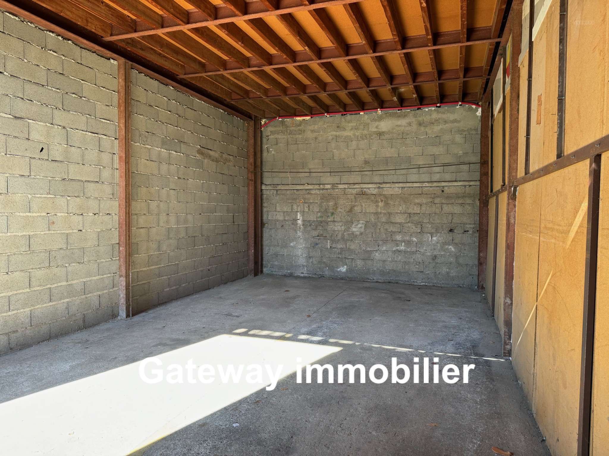 LOCATION LOCAL PROFESSIONNEL 210M2 à ISSOIRE — photo 9