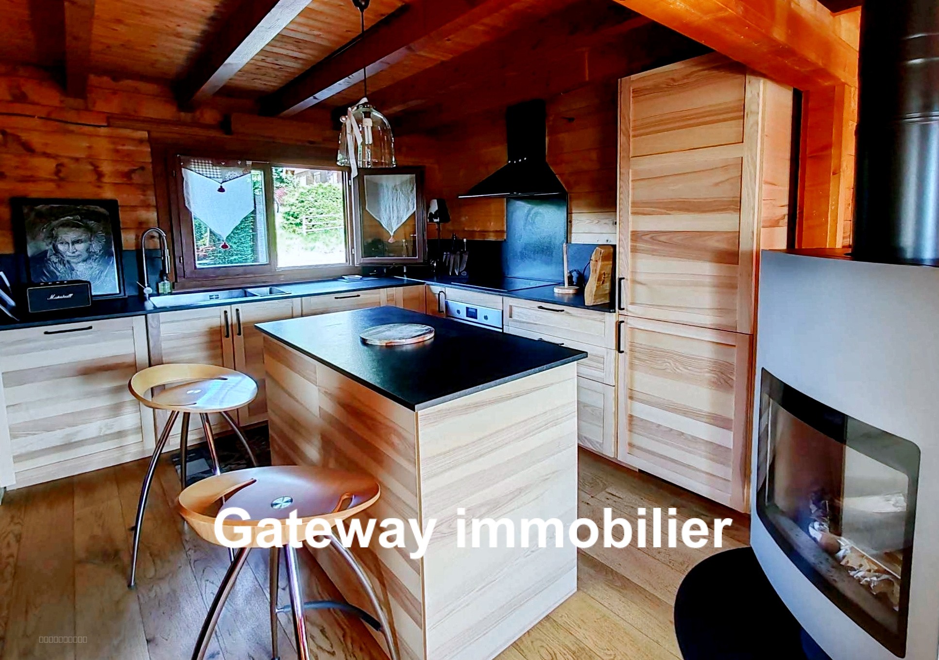 EXCLUSIVITE À Besse-Et-Saint-Anastaise (63), chalet en bois en vente — photo 8