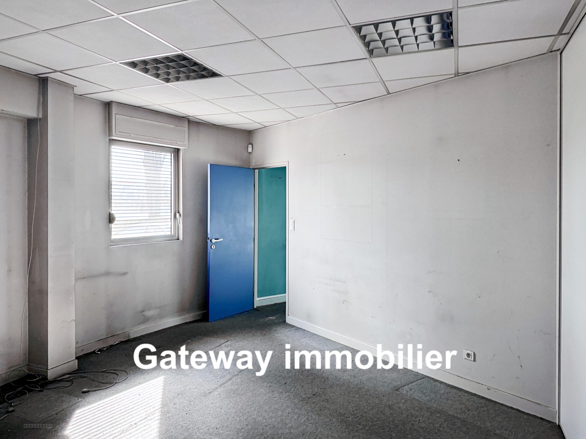 Location de Bureaux Professionnels  218 m2- Clermont-Ferrand (63000) LE BREZET — photo 10