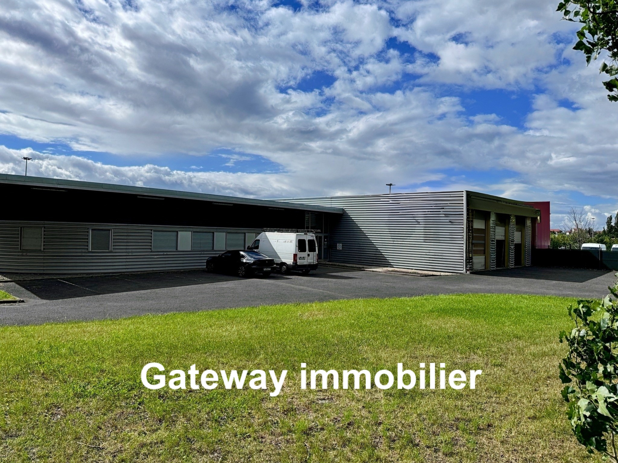 Location de Bureaux Professionnels  218 m2- Clermont-Ferrand (63000) LE BREZET — photo 4