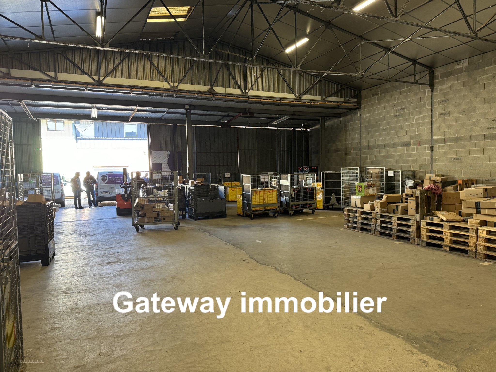ENTREPÔT 337M2 À ISSOIRE — photo 4