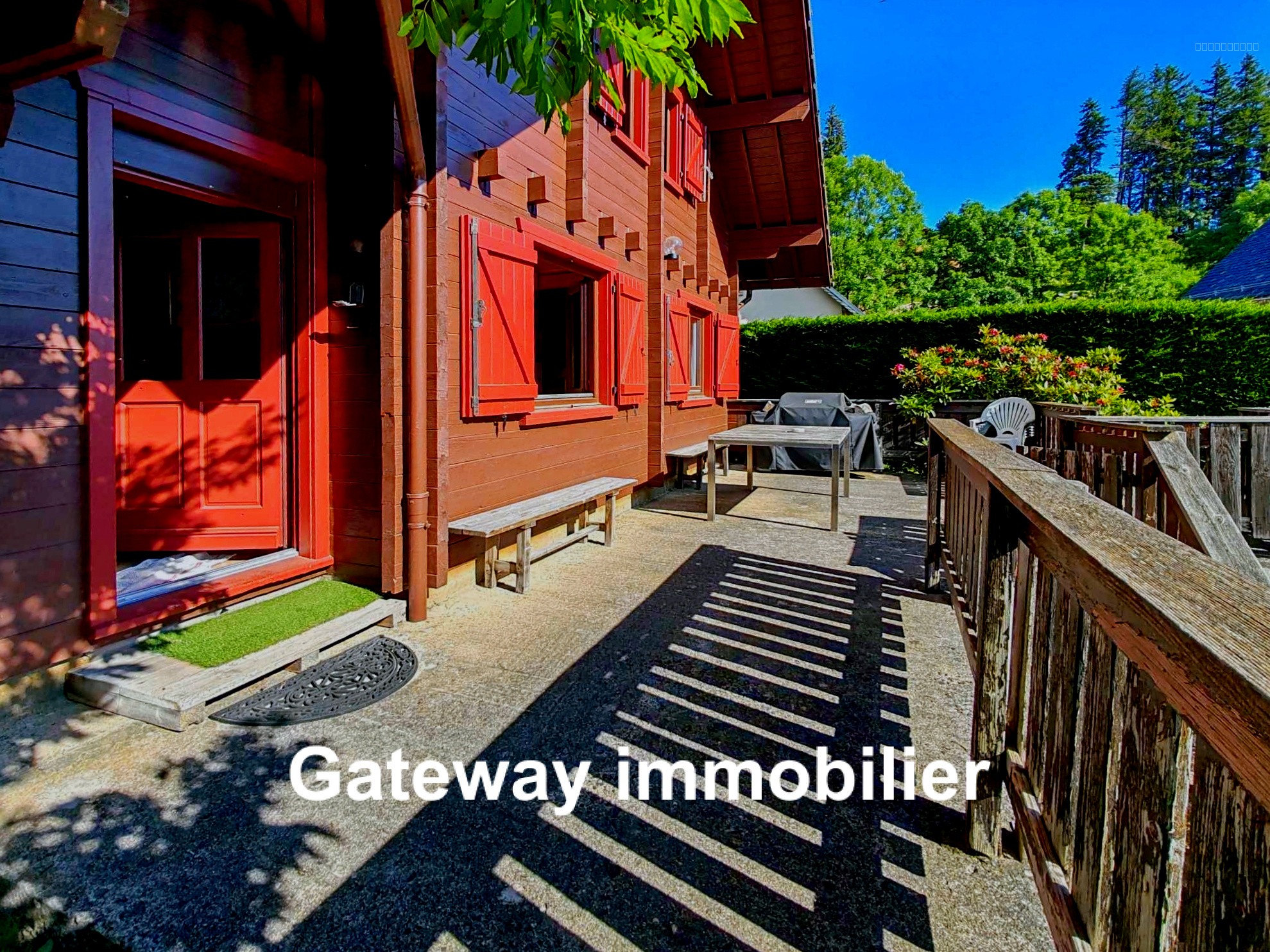 EXCLUSIVITE À Besse-Et-Saint-Anastaise (63), chalet en bois en vente — photo 3