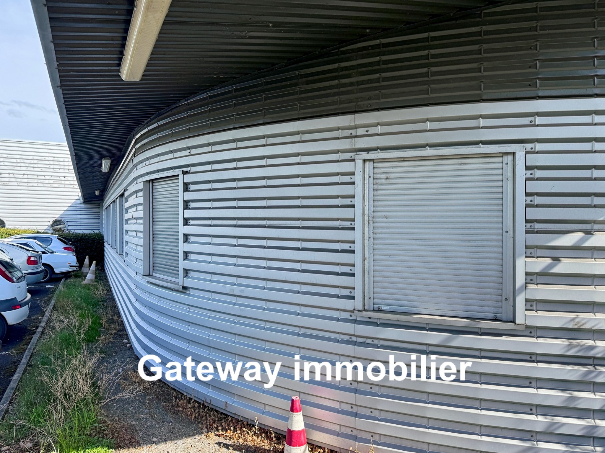 Location de Bureaux Professionnels  218 m2- Clermont-Ferrand (63000) LE BREZET — photo 2