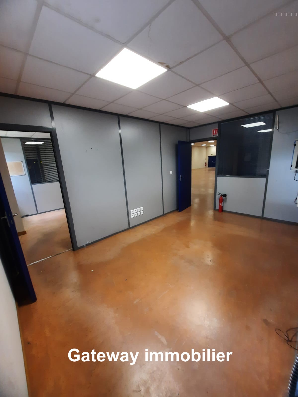 LOCAL D'ACTIVITÉ OU COMMERCIAL À COURNON D'AUVERGNE 610m2 — photo 5