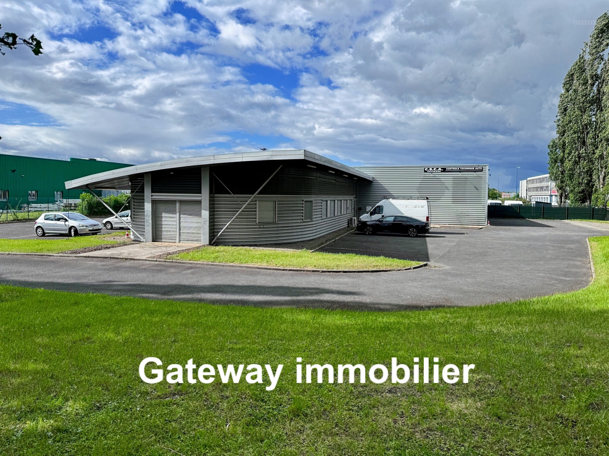 Location de Bureaux Professionnels  218 m2- Clermont-Ferrand (63000) LE BREZET — photo 3