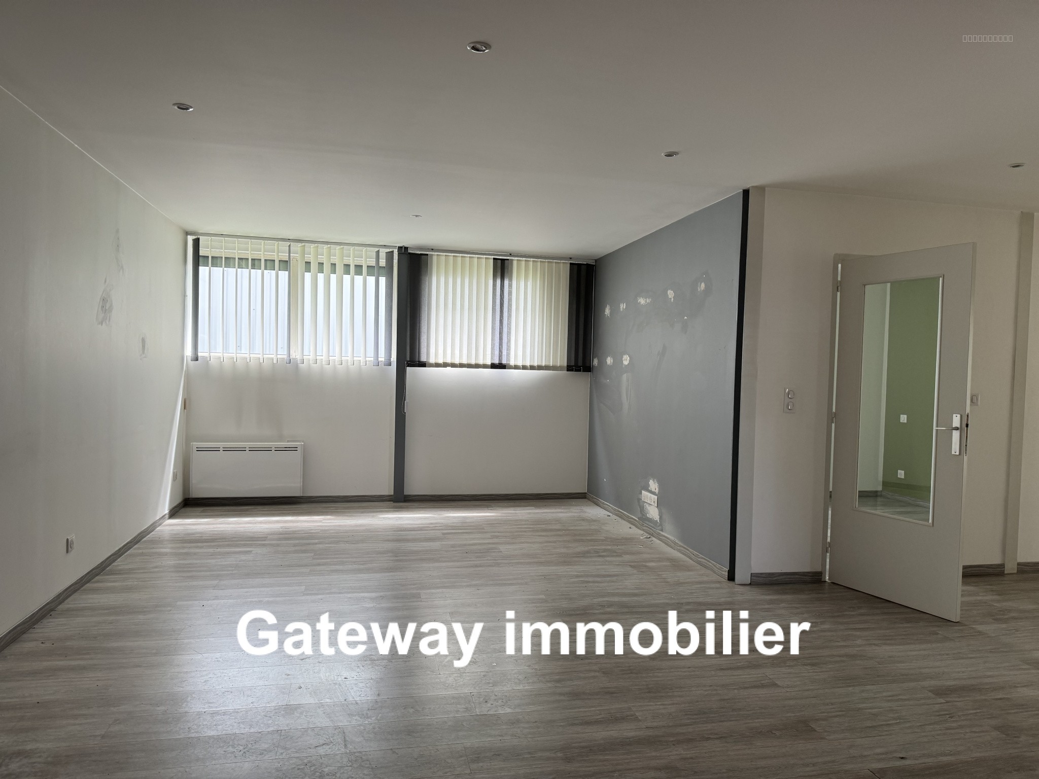 LOCATION LOCAL D'ACTIVITÉ DE 375M2 À ISSOIRE — photo 7