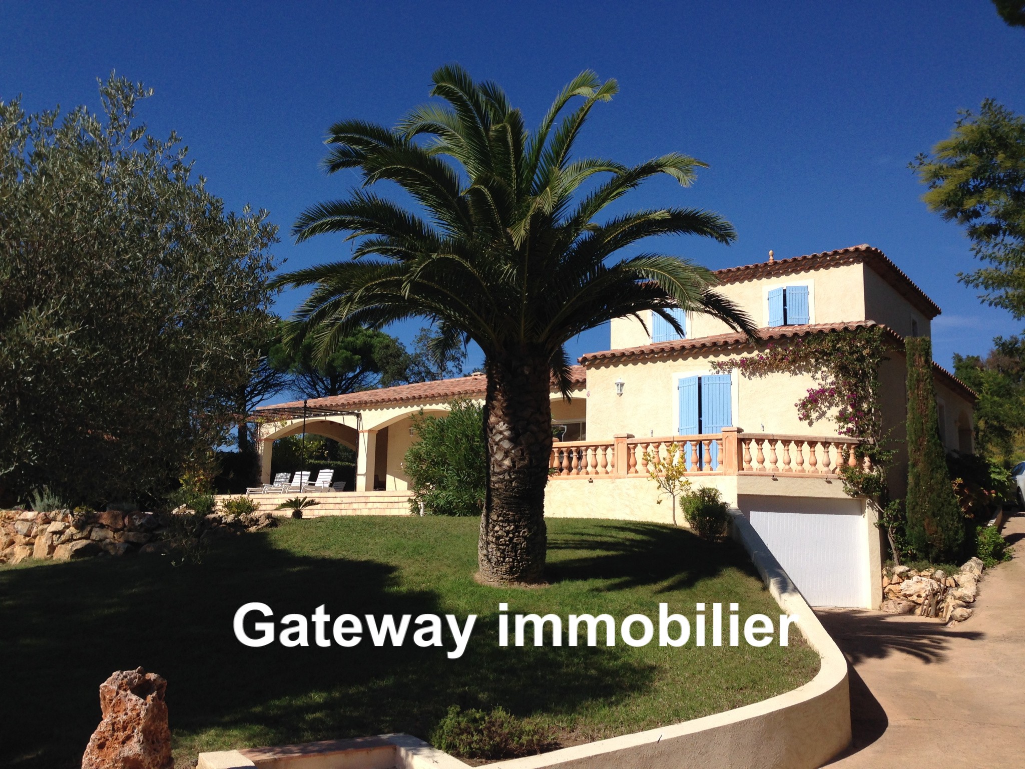 MAISON PROVENCALE DE 155m2 À SAINTE MAXIME — photo 2