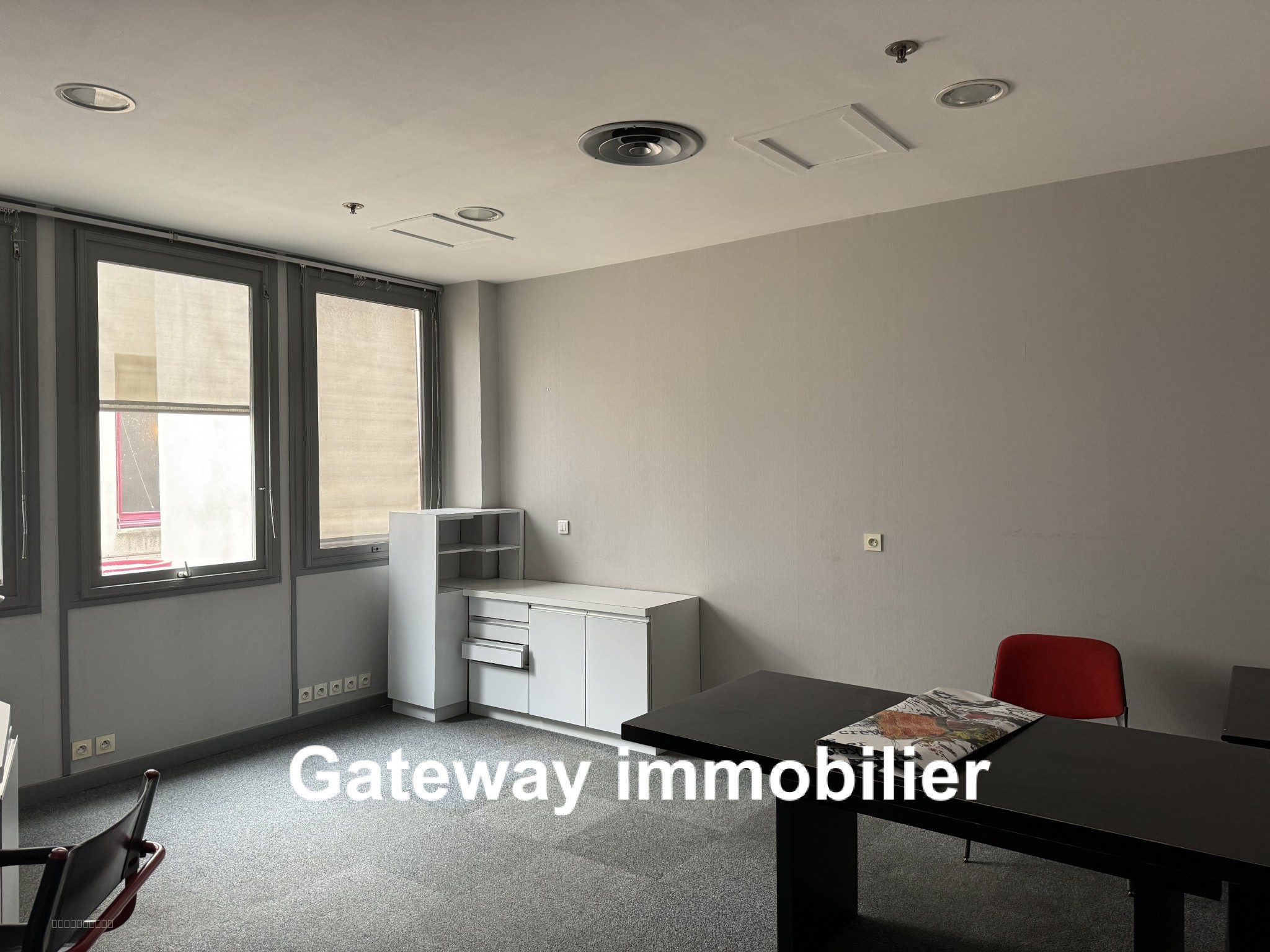 PLATEAUX DE BUREAUX 87,5m2 CLERMONT-FERRAND — photo 4