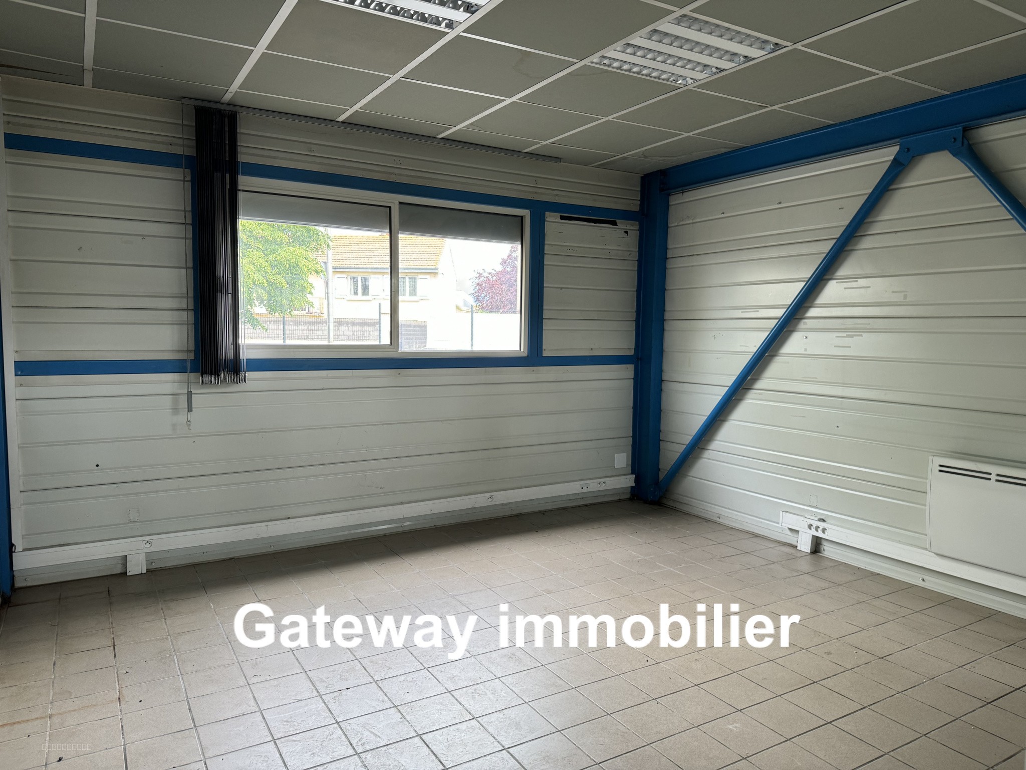 LOCATION LOCAL D'ACTIVITÉ DE 375M2 À ISSOIRE — photo 8