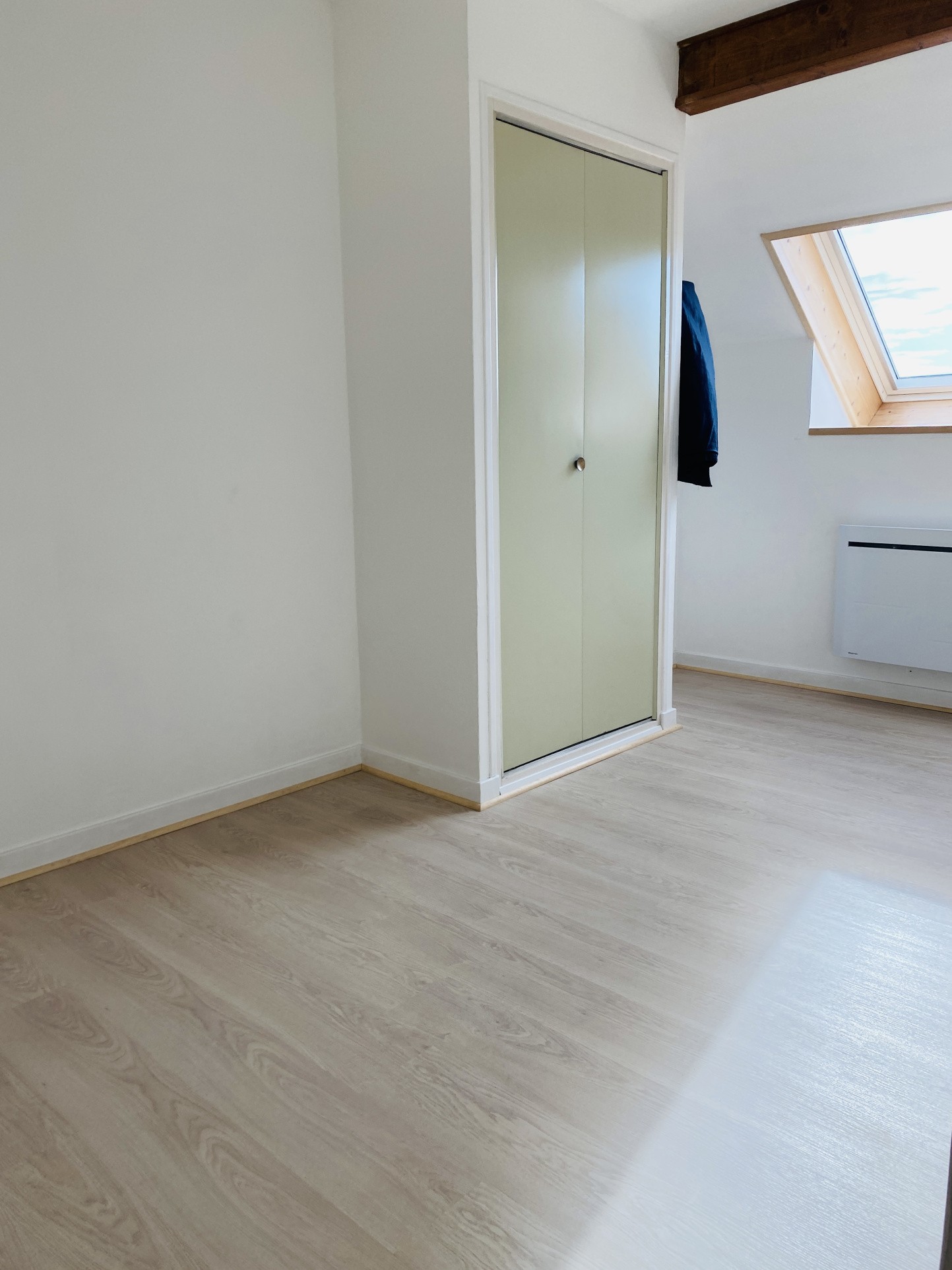 Appartement en dernier étage- Résidence avec ascenseur centre village. — photo 5