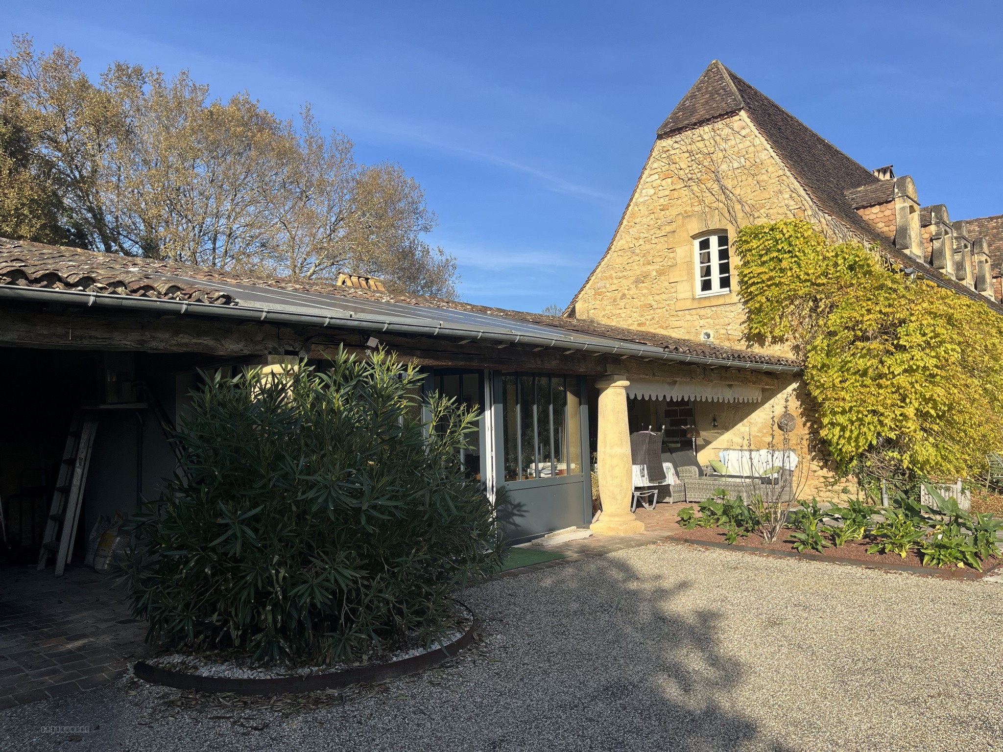 Trés belle Demeure avec gîte et dépendance à Sarlat — photo 2